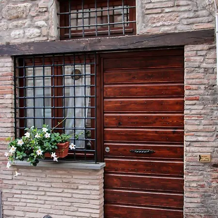 Casa Armanni - La Tua Casa Di Pietra Apartment Gubbio Exterior photo